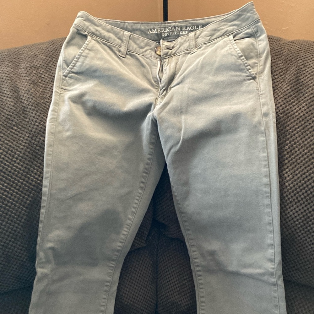 Women’s American Eagle khaki chino pants size 10 x-short